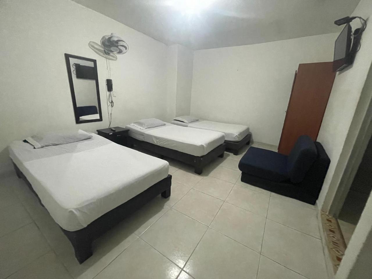 Hotel Villa Real Medellín Extérieur photo