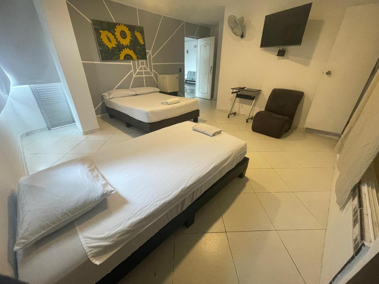 Hotel Villa Real Medellín Extérieur photo