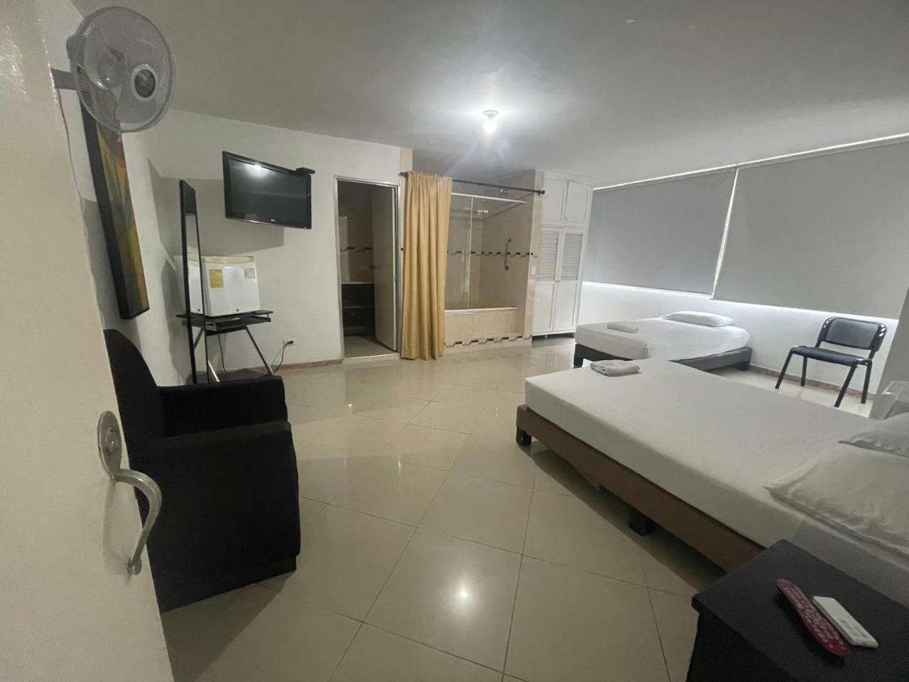 Hotel Villa Real Medellín Extérieur photo