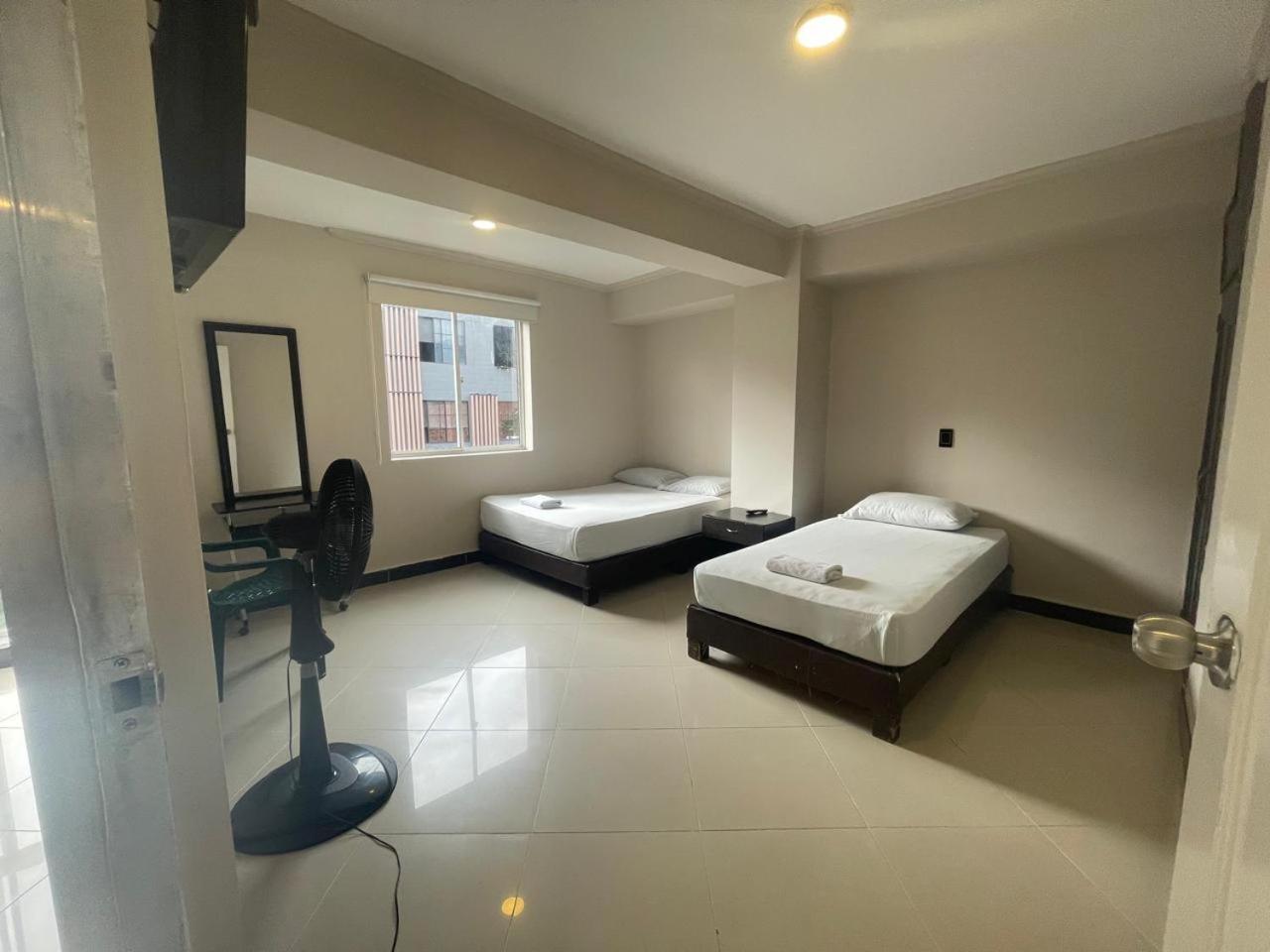 Hotel Villa Real Medellín Extérieur photo